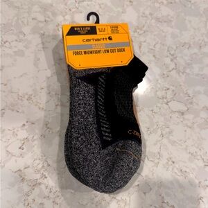 NWT Carhartt Men’s large - Black and Gray Classic Force Mid weight Low Cut Socks